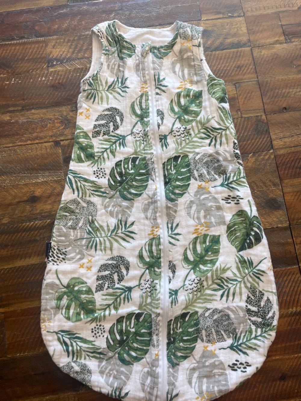Bebe au Lait Green Tropical Leaf Sleep Sack